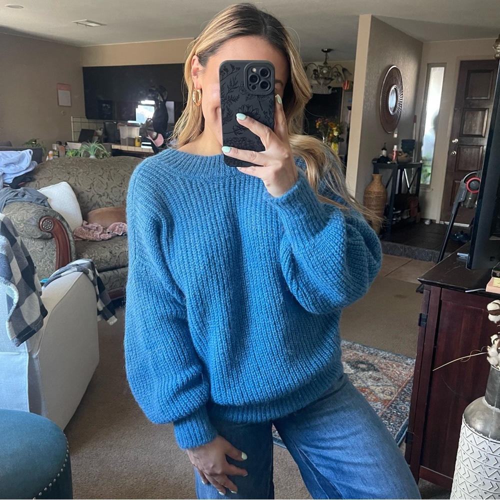 Relaxed Crewneck Sweater in Teal Blue